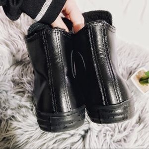 Converse Black Faux Shearling Lined Leather Hi Top Converse Black Faux Shearling Lined Leather Hi Top